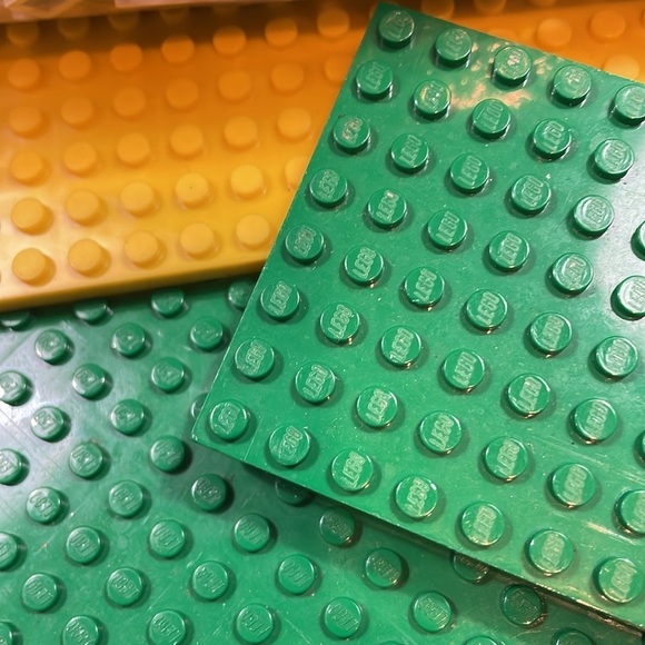 Mega Bloks Micro Bricks building bricks assorted colors.  Approx 4 lb - Picture 4 of 5